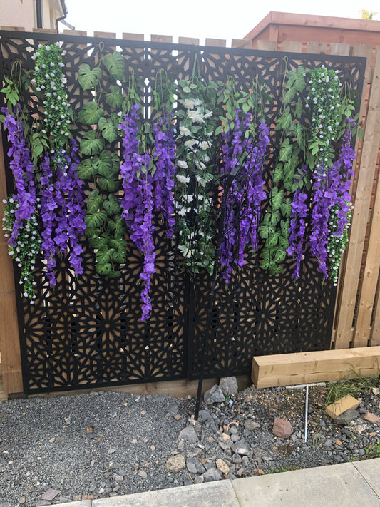 Maximising Small Gardens with Multi-Functional Screens