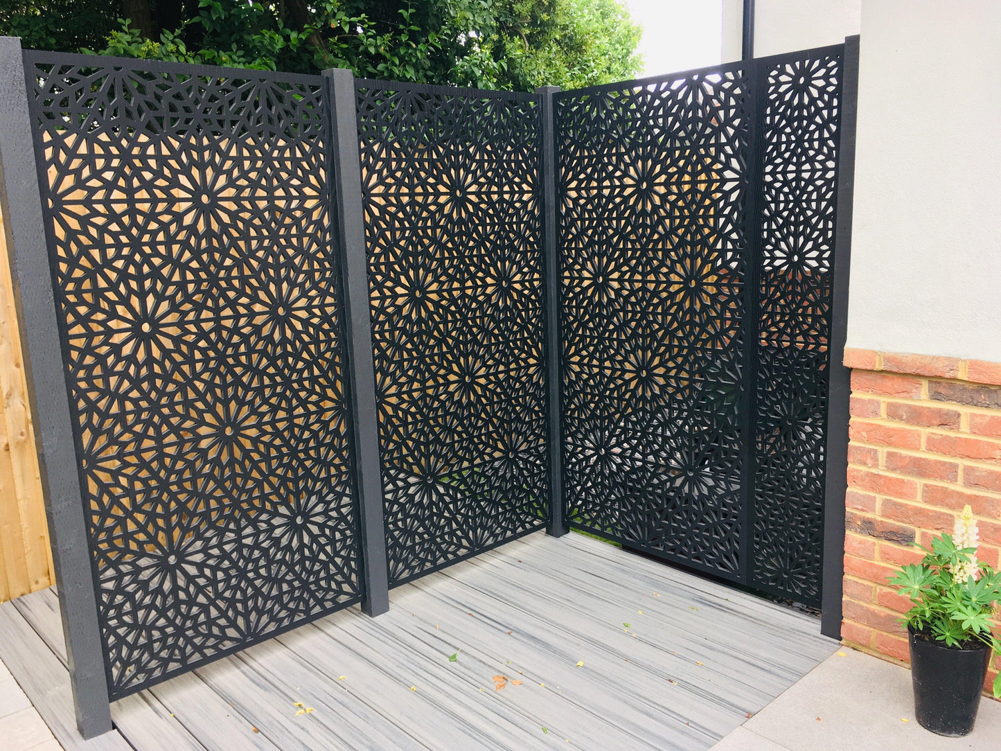 1 Dove Grey Moucharabiya Large Screen with 2 Posts + 2 FREE Trellises - Screen With Envy