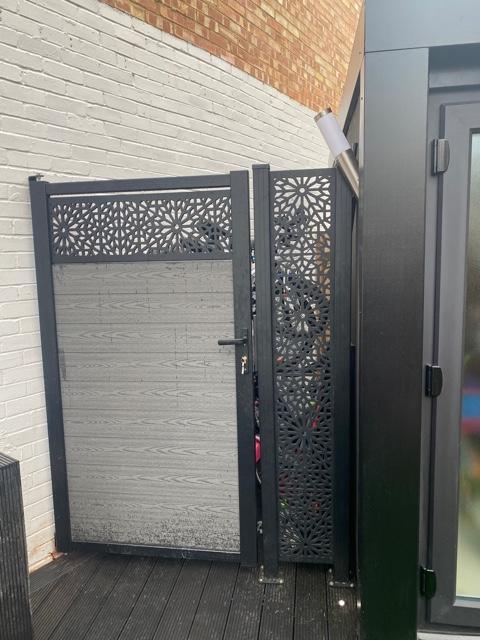 Moucharabiya Trellis Pedestrian Gate - Screen With Envy