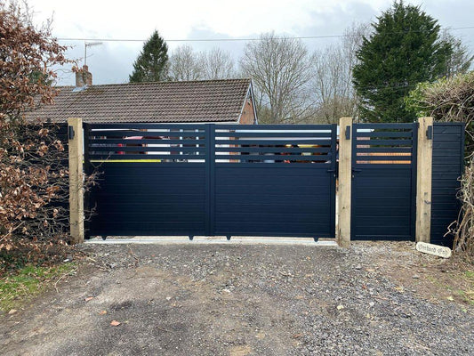 Aluminium Slat Pedestrian Gate - Screen With Envy